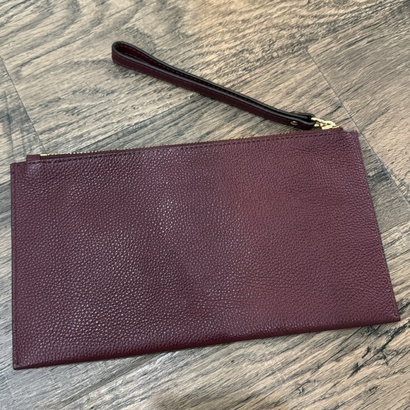 Michael Kors Jet Set Travel Large Perforated Wristlet in Dark Plum Wine - Picture 4 of 6